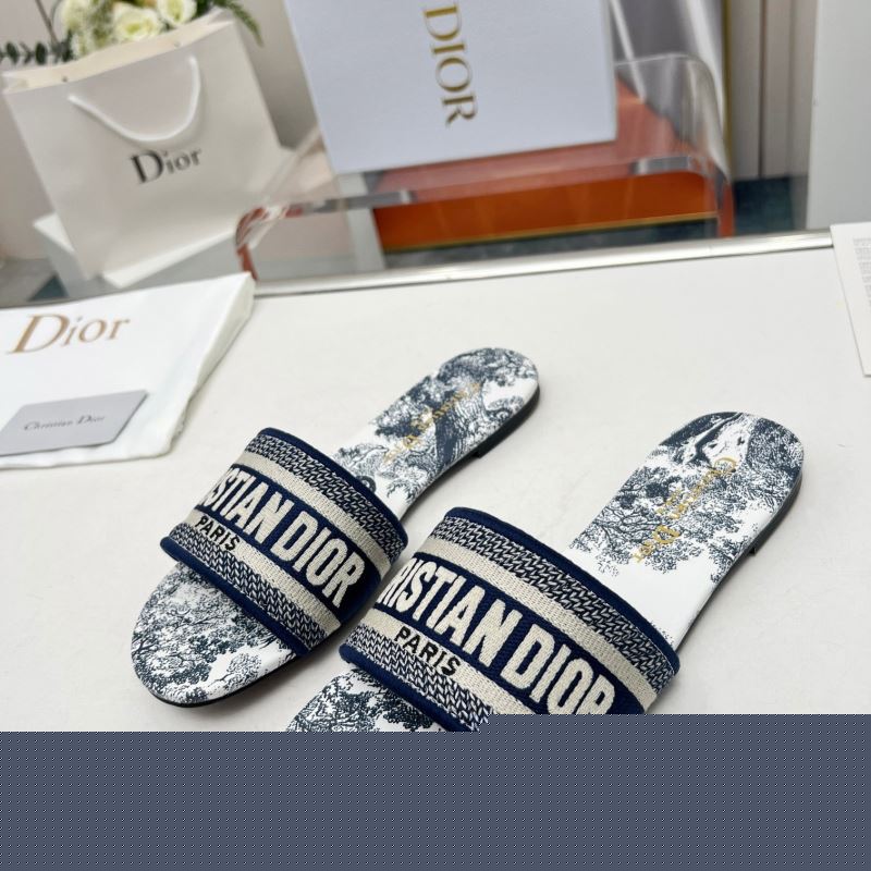 ch**an D*or slippers